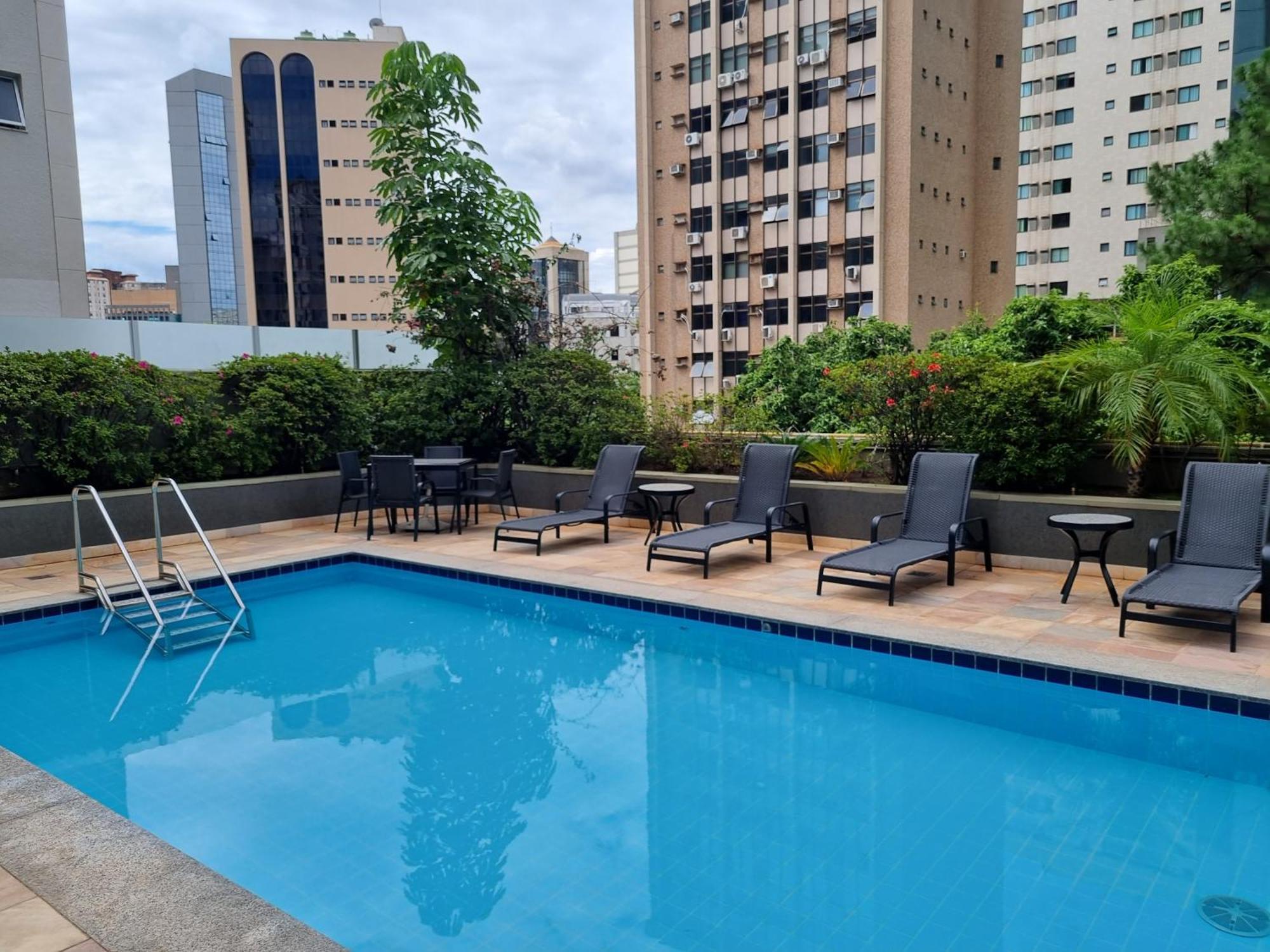 Max Savassi Luxury Apartment เบโลโอรีซอนชี ภายนอก รูปภาพ